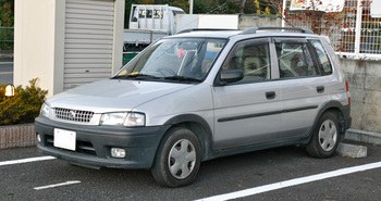 Mazda_Demio_001.JPG